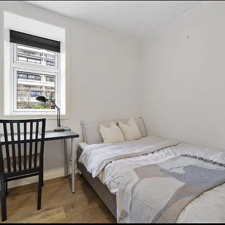 Central Apartment Leilighet